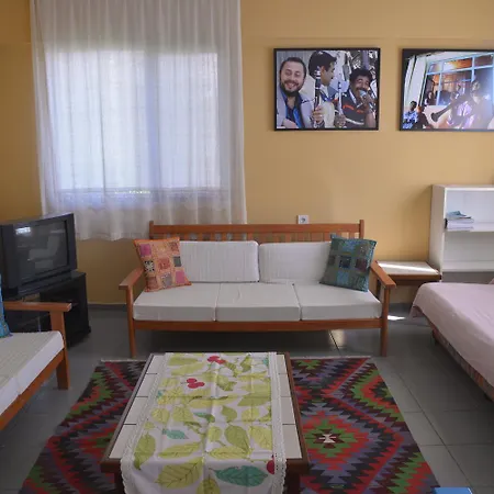 Διαμέρισμα Mimas Garden