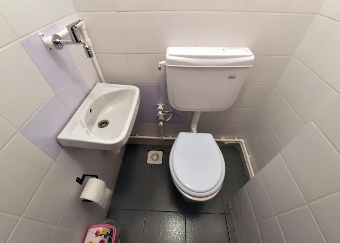 شقة Mimas Garden *