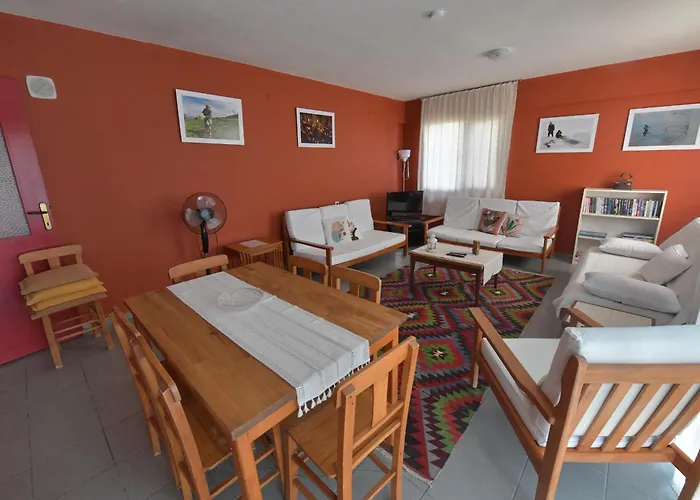 Mimas Garden Apartment