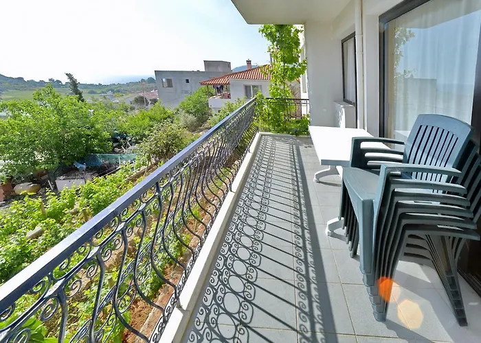 Apartment Mimas Garden